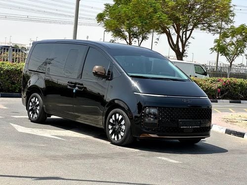هيونداي ستاريا Premium | GCC Specs under warranty +Service contract