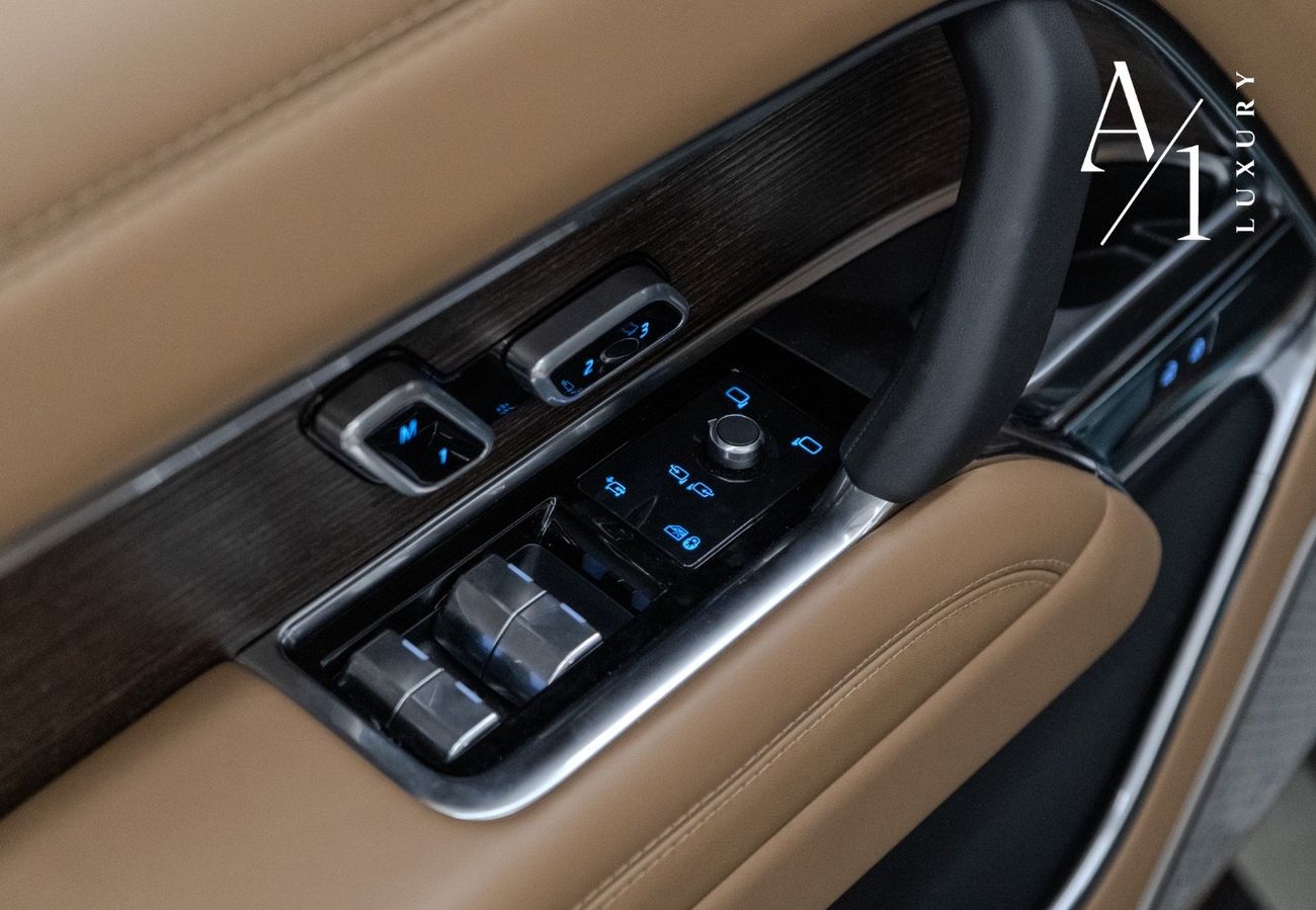 لاند روفر رينج روفر 2025 Range Rover, Autobiography P530 LWB, Delivery kms, Fully Loaded, Korean Specs