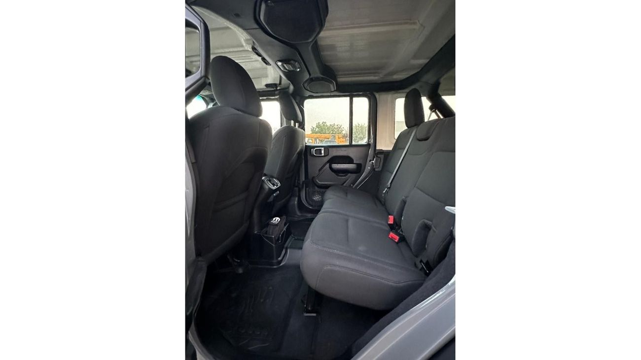 Jeep Wrangler Unlimited Sport