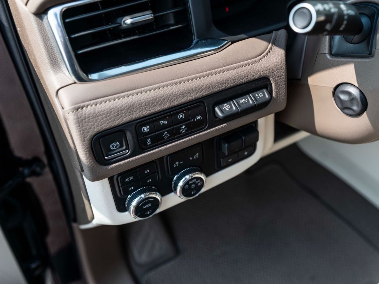 GMC Yukon 6.2 V8 Denali (AWD)