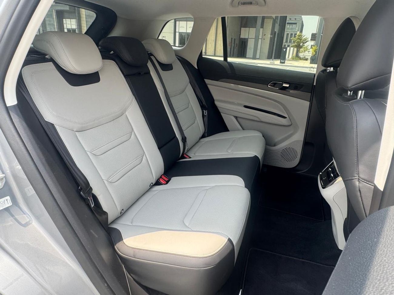 فورد تيريتوري Ambiente