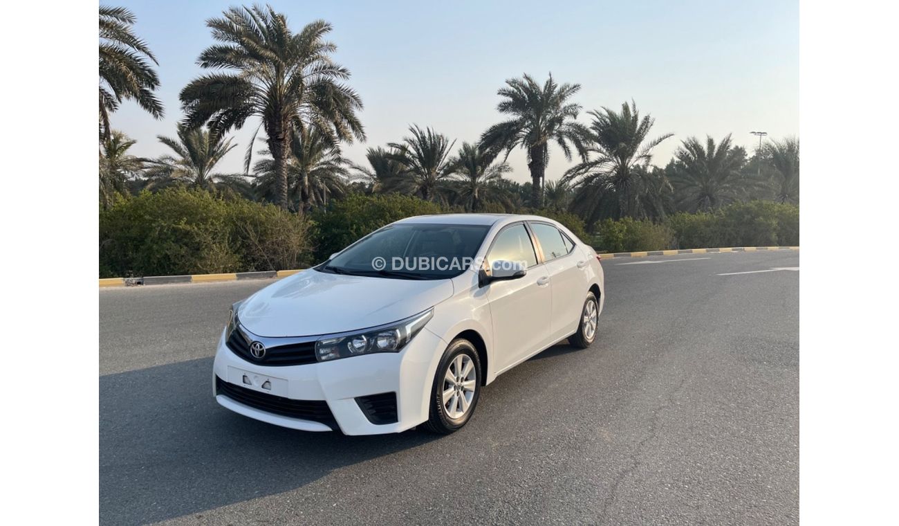 تويوتا كورولا Toyota Corolla  model 2015    ( GCC_ SPEC) VERY GOOD CONDITION