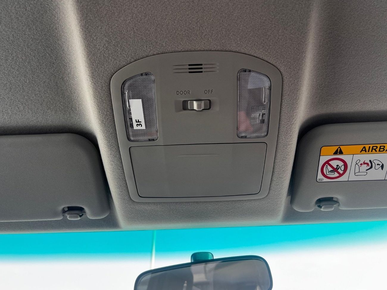 تويوتا هيلوكس تايوتا هايلوكس جي آر5  إس ار 2025٥