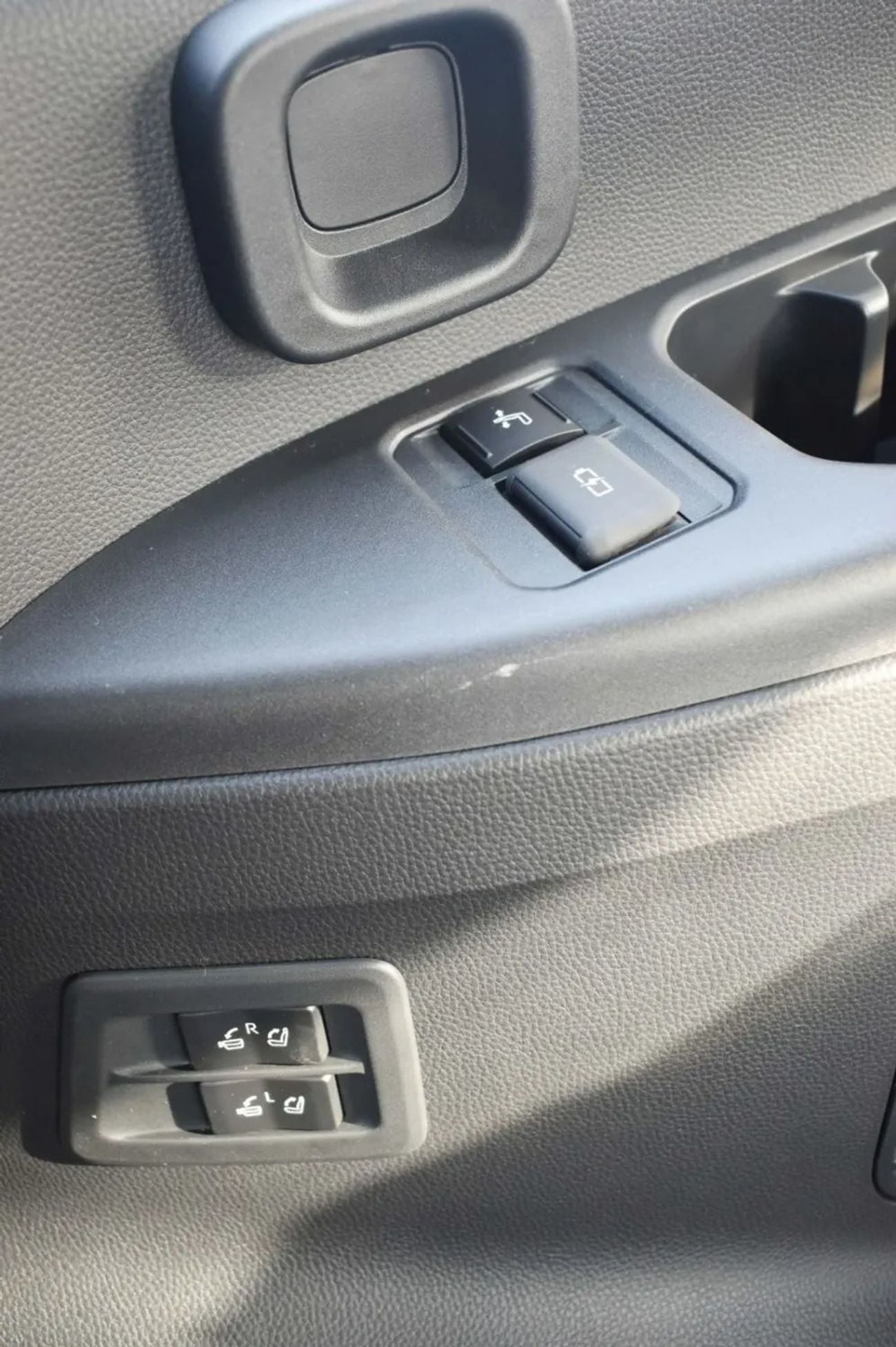 Toyota Land Cruiser VXR LAND cruiser 3.5T VXR Hybrid