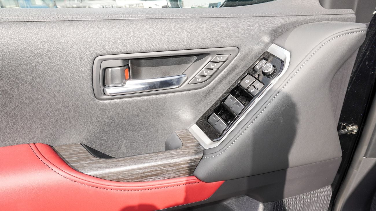 Toyota Land Cruiser GR Sport 3.5L V6