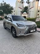Lexus LX570