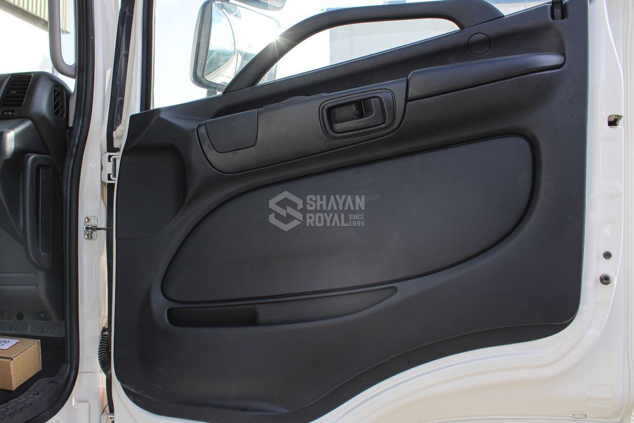 هينو 500  GH 1927 TRUCK CHASSIS 13.5T PAYLOAD 7.7L DIESEL MT EURO 4 2025MY