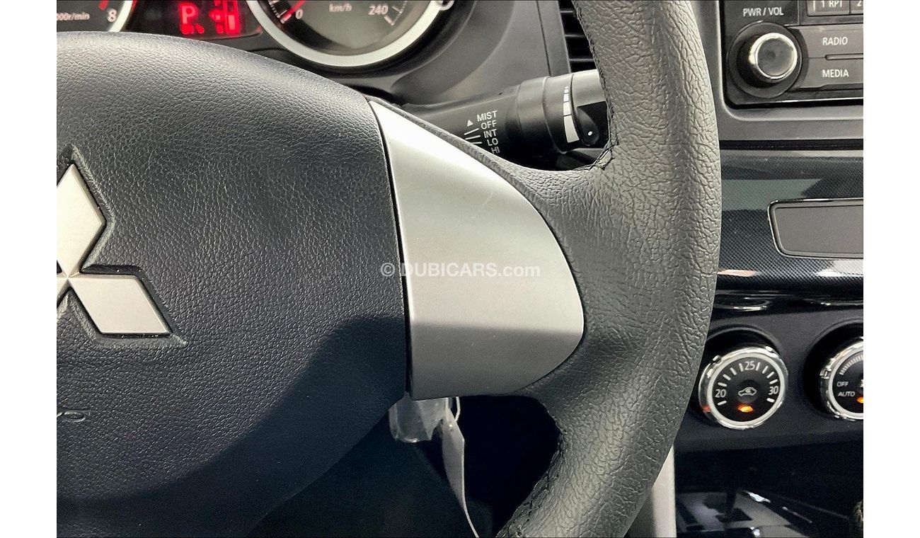 ميتسوبيشي لانسر GLS (W/Sunroof)