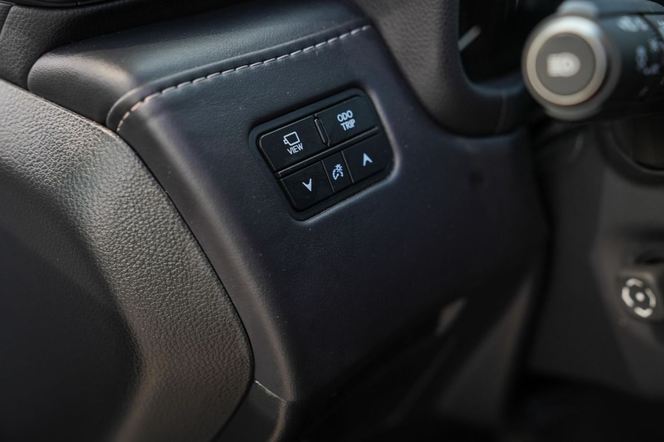 لكزس LX 600 SIGNATURE 2024!! LOW MILEAGE!! WARRANTY AND SERVICE CONTRACT FROM AL FUTTAIM