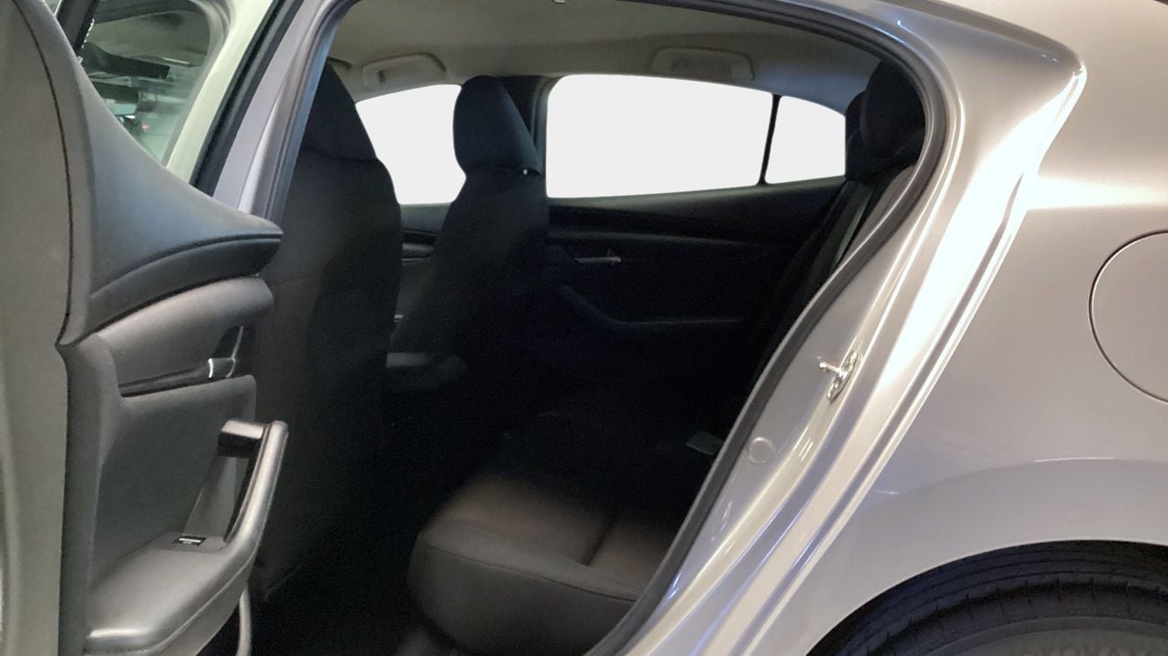 Mazda 3 2.0 SELECT AUTO | Guaranteed Warranty | 0 Down Payment