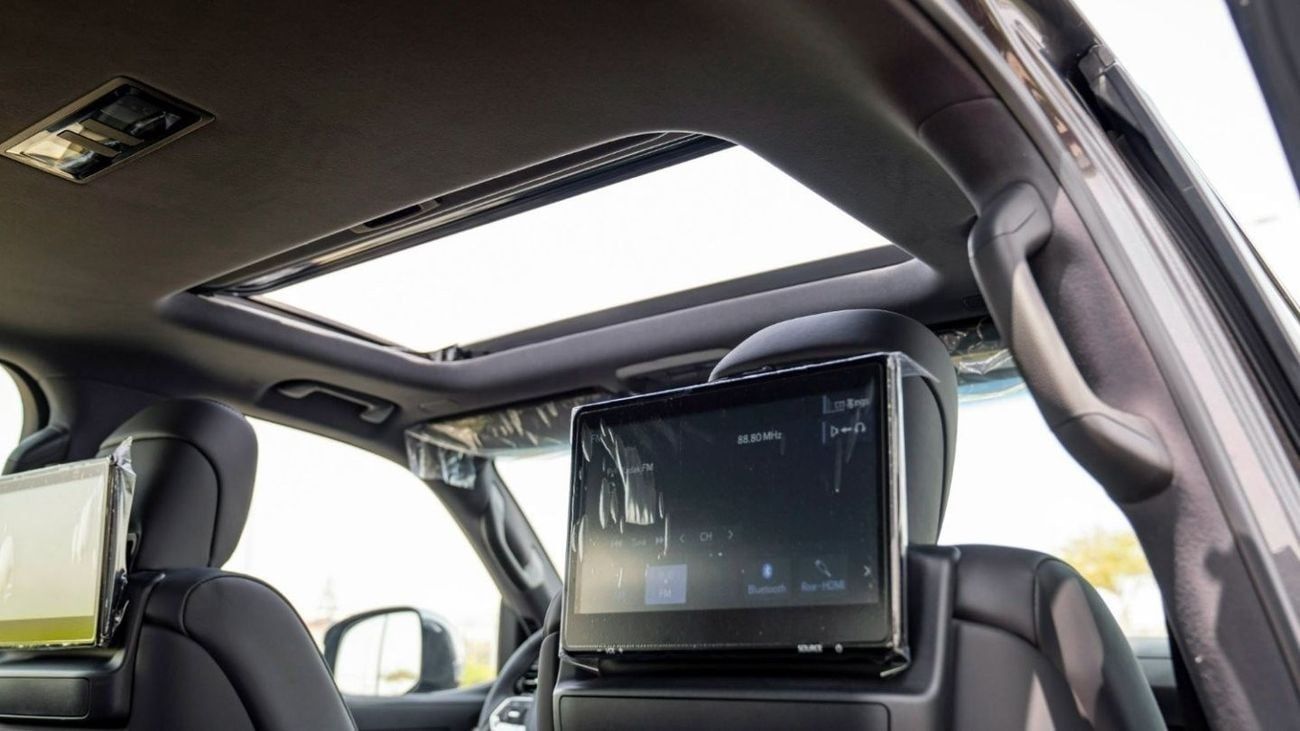 تويوتا لاند كروزر VXR LC300 VXR 3.3D AT MY2025 – GREY