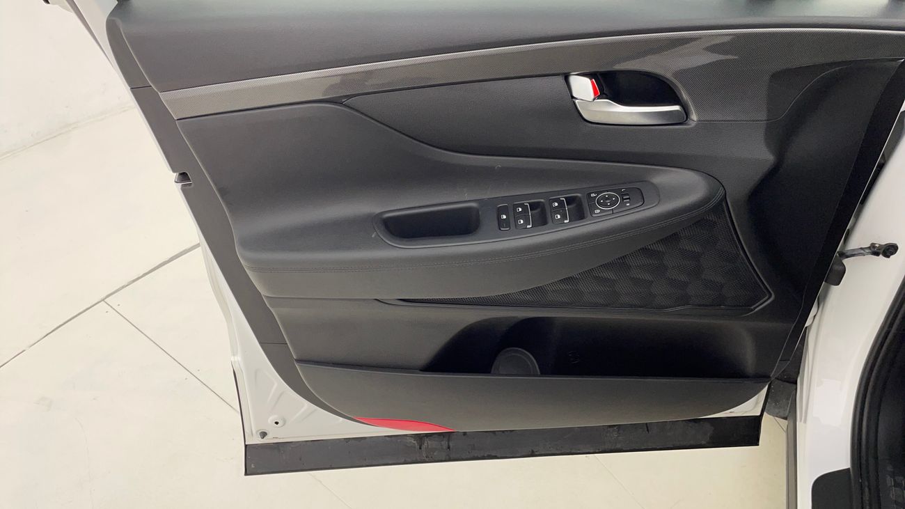 هيونداي سانتا في SMART 2.4 | بدون دفعة مقدمة | اختبار القيادة في المنزل