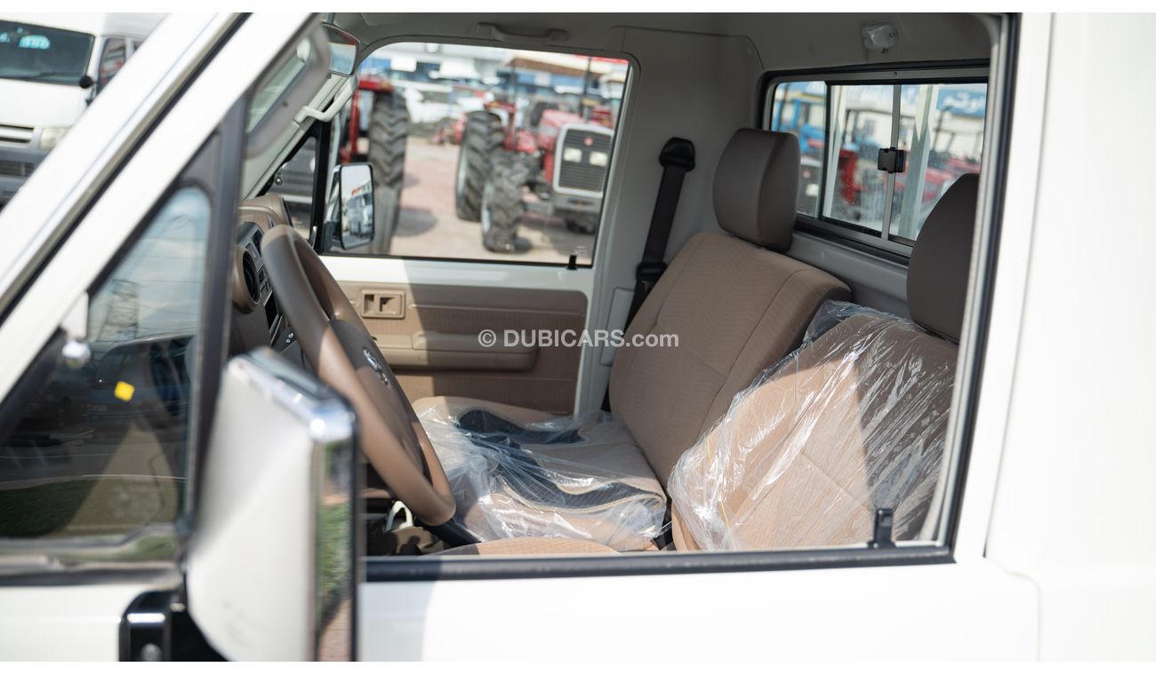 تويوتا لاند كروزر PICKUP 79 - 4.5L V8 DIESEL MT SINGLE CAB  ( 2023 NEW !!!!!1)