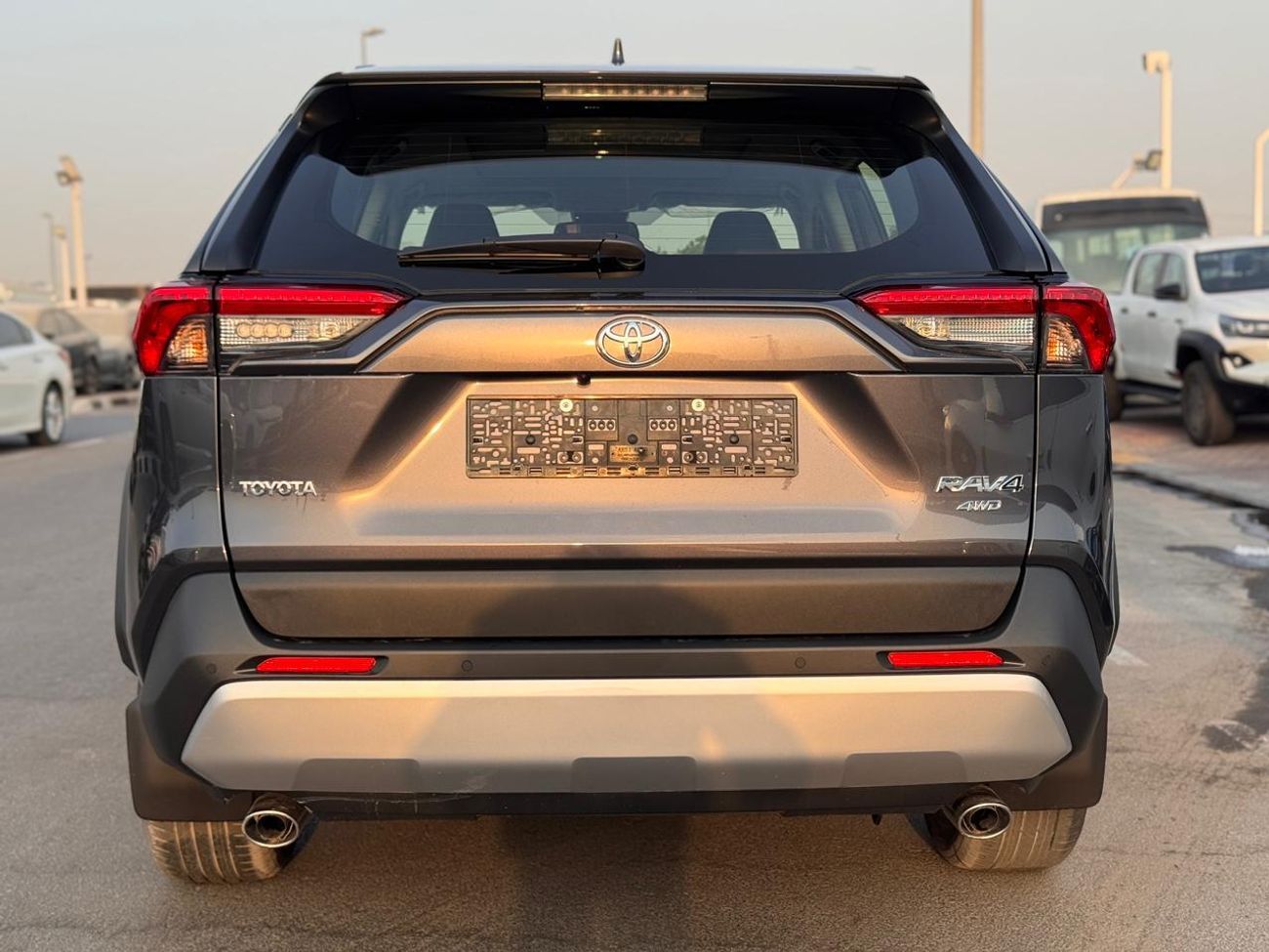 تويوتا راف ٤ 2.5L Adventure