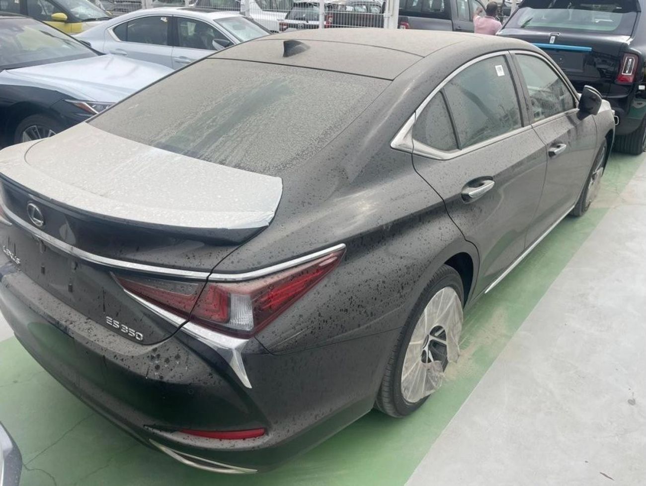 Lexus ES350 3.5 L PETROL V6 2024