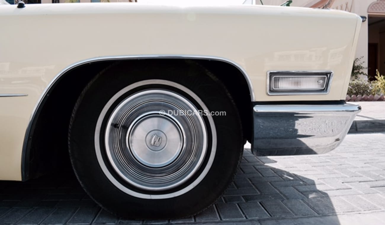 Cadillac Coupe Deville