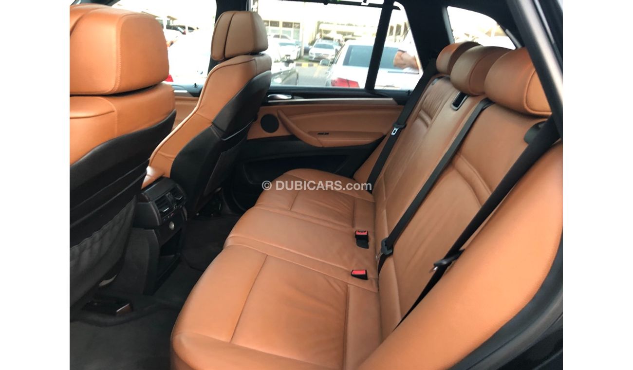 بي أم دبليو X5 موديل 2010 خليجي فل مواصفات كراسي جلد ومثبت سرعه وتحكم كهربي كامل ونظام صوت ممتاز وكاميرا خلفيه