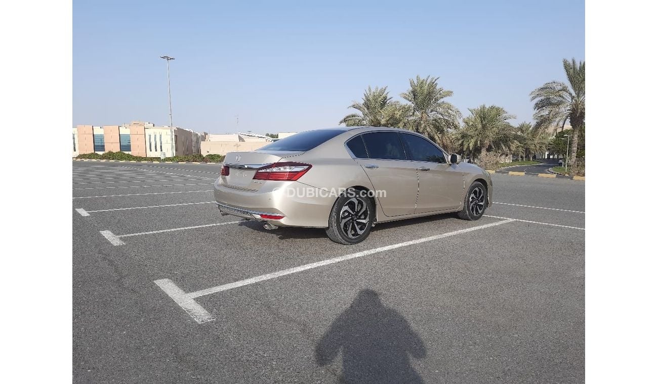 Honda Accord EX Honda Accord _2017 V4 full option very clean car accident free original paint