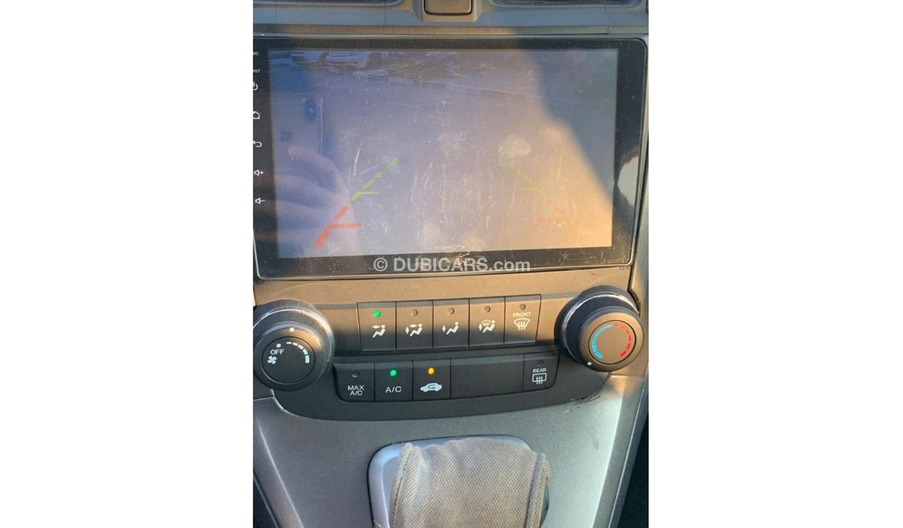 Honda CRV MID OPTION 4x2 2.4L V4 2011 GCC SPECIFICATION