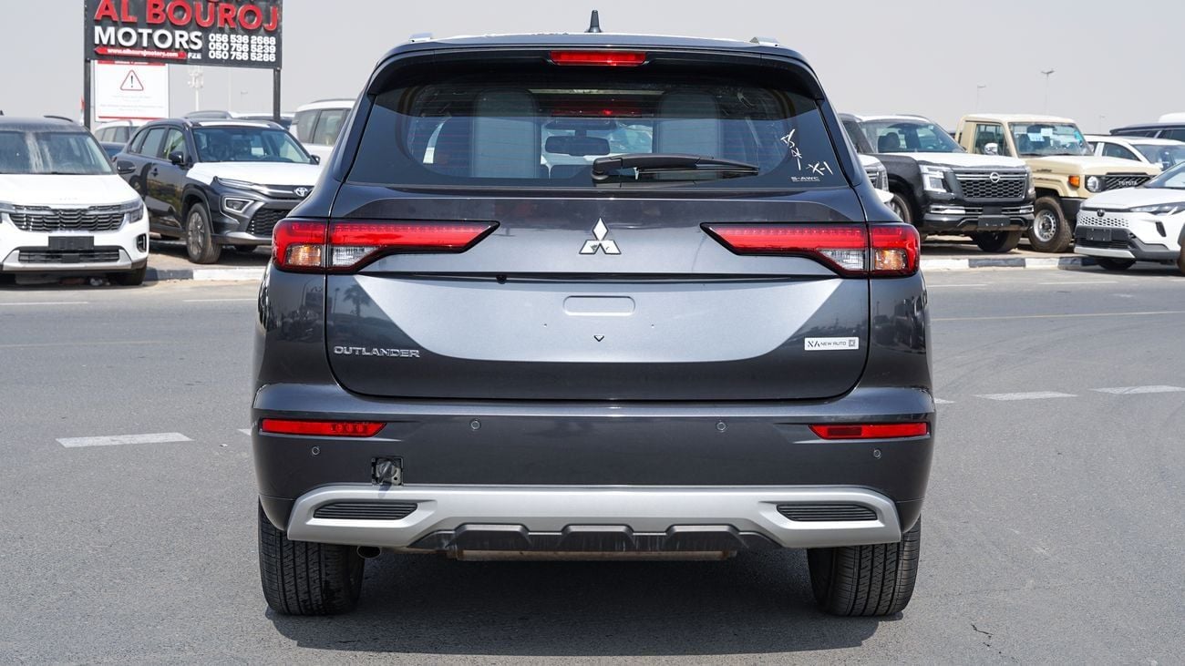 ميتسوبيشي آوتلاندر جديد كلياً 2025 Mitsubishi Outlander P-Line 2.5L 7-ركاب SUV مواصفات الخليج