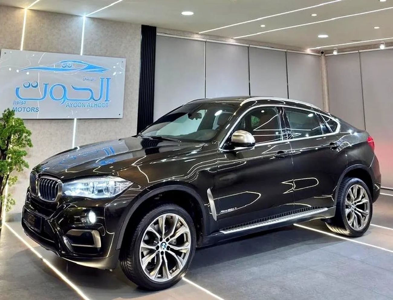 بي أم دبليو X6 35i EXCLUSIVE SPECIAL M KIT || WELL MAINTAINED || RADAR || TOP RANGE || GCC || LOW MILEAGE