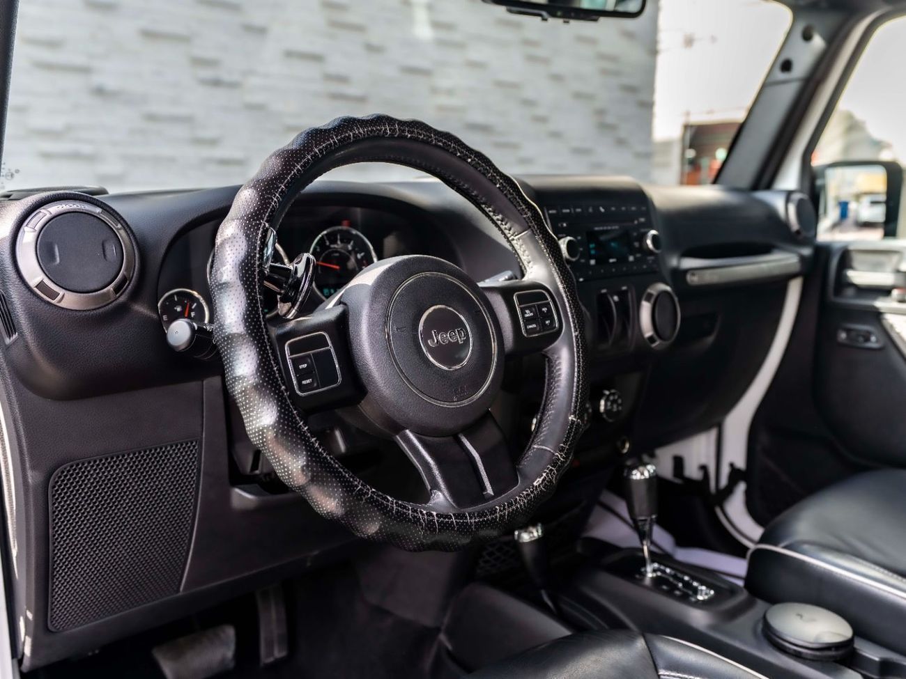 Jeep Wrangler Sport 3.6L A/T (5 Seater)