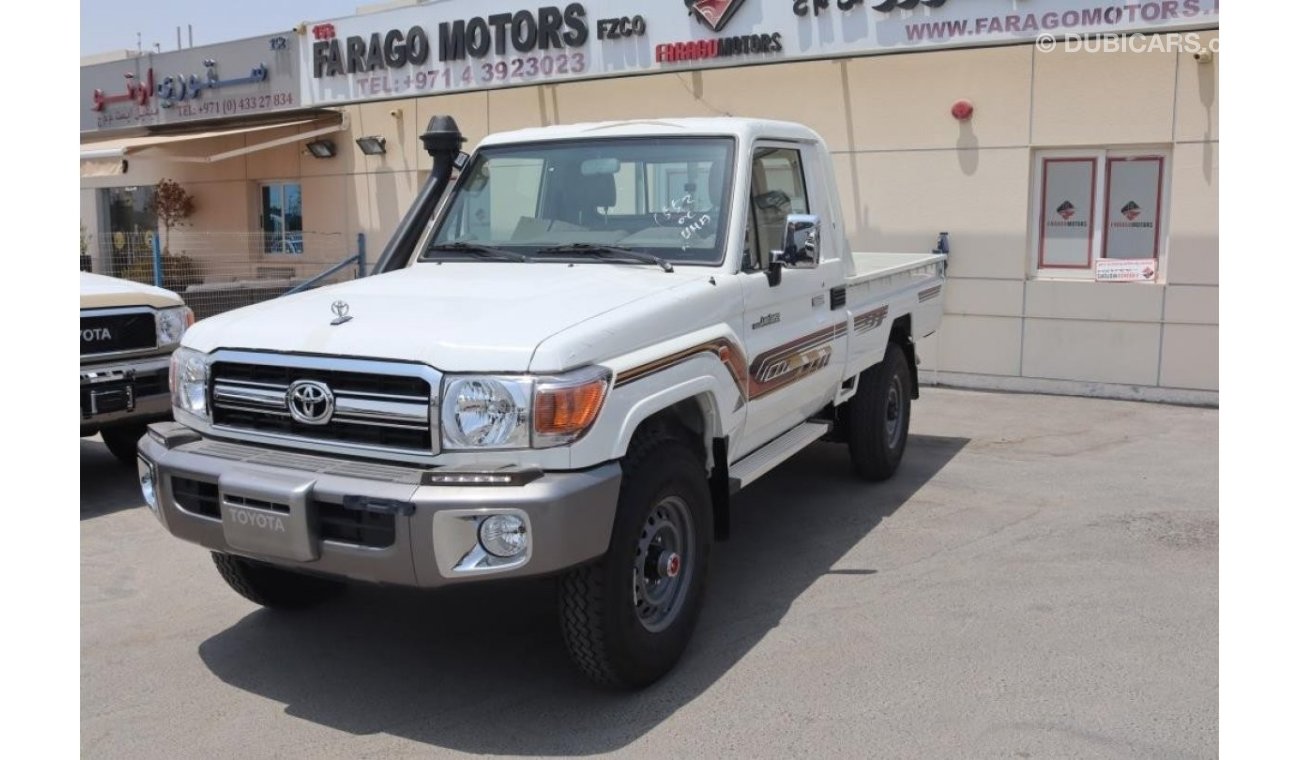 تويوتا لاند كروزر بيك آب 2021 TOYOTA LAND CRUISER GRJ79 4.0 V6 - Difflock, Winch, hublock - FULL OPT