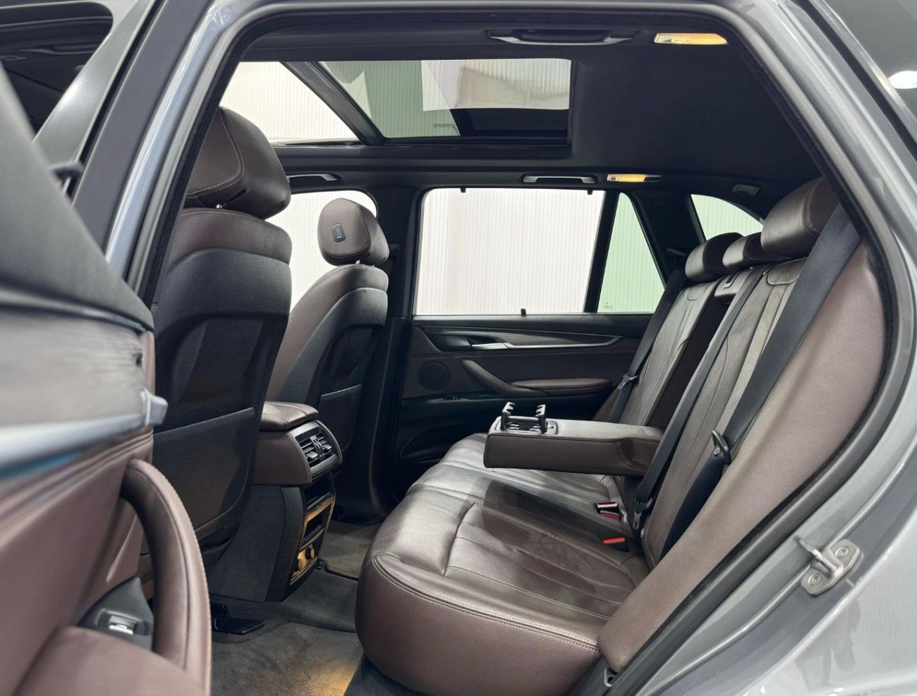 BMW X5 35i Exclusive 3.0L (5 Seater) 2017 BMW X5 xDrive35i Exclusive, Full BMW Service History, E