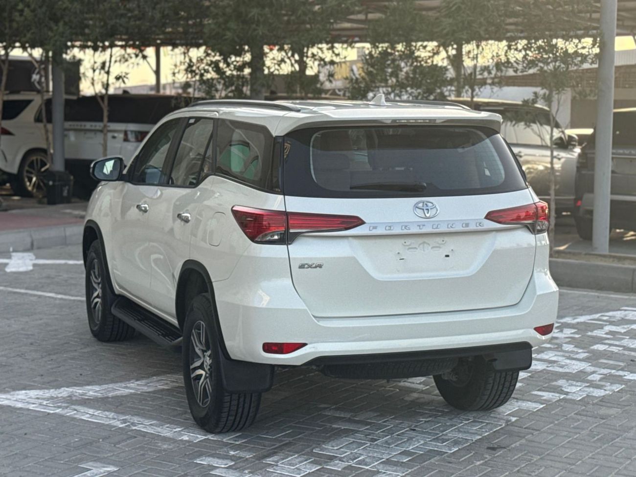 Toyota Fortuner 2.7L EXR LHD Automatic Petrol SUV AWD 7 Seats 5 Doors