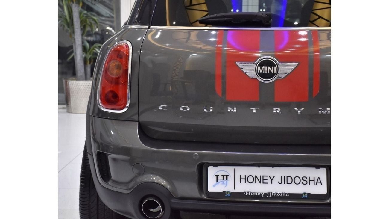 Mini John Cooper Works Countryman EXCELLENT DEAL for our Mini CountryMan John Cooper Works ( 2015 Model ) in Grey Color GCC Specs