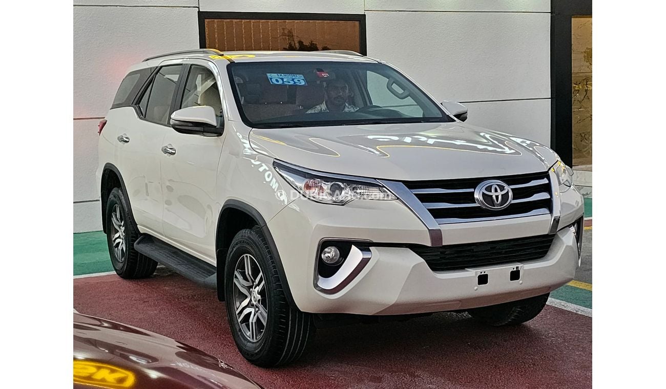 Toyota Fortuner EXR / V4 2.7L / 4WD / 1 YEAR WARANTY / INSURANCE- REGISTERATION (LOT #  8327)