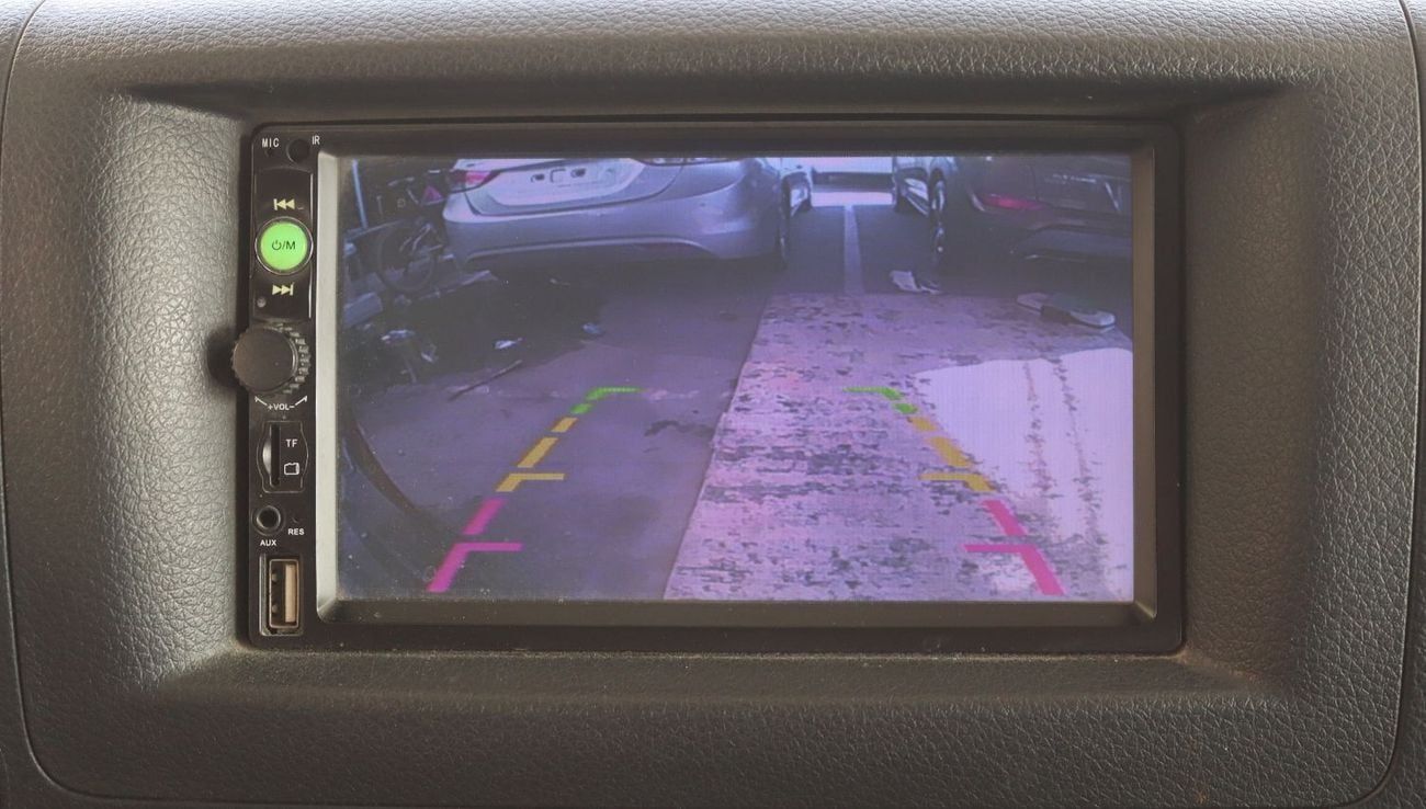 Nissan Urvan Microbus 2.5L M/T Petrol Nissan Urvan 2022 -GCC- accident-free  2.5L-13 seats, excellent condition