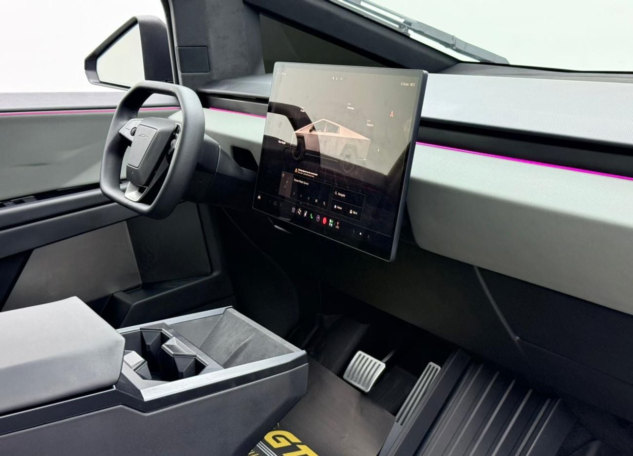 Tesla Cybertruck FOUNDATION SERIES AWD 2025 Tesla Cyber truck Foundation Series, 1 Year Warranty, Excellent Condition