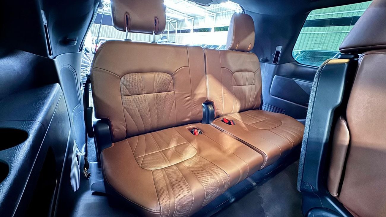 Toyota Land Cruiser GXR 4.0L GXR 5.7L warranty one year bank financie available