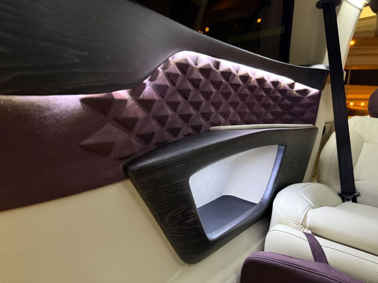 Mercedes Benz Vito TOURER SELECT ERTEX LUXURY CAR DESIGN CO. - 35th YEAR GEOMETRIC