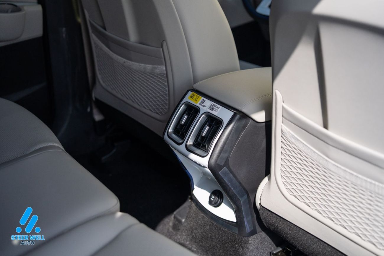 Kia Sorento Std 2.5L AWD 2025 | 7-Seater SUV | 2.5L Gasoline | 4WD | 12.3” Dual Panoramic Display | LED & Xenon