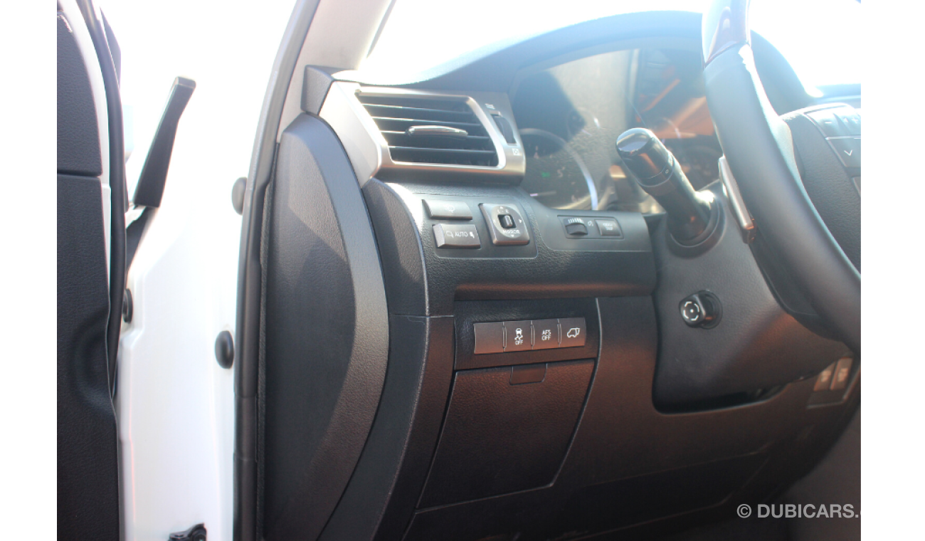 Lexus LX570 (2013) V8, GCC