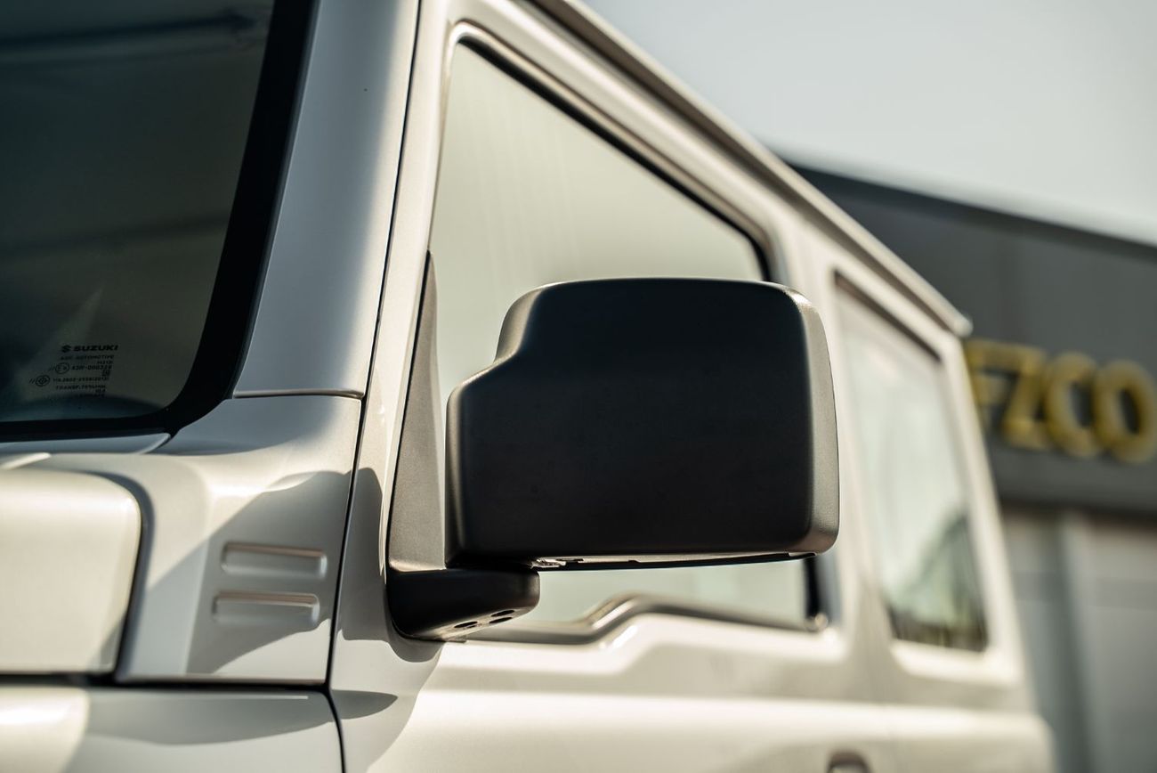 Suzuki Jimny GL 2024 0Kms GCC 1.5L 4 Cylinders For Export Only