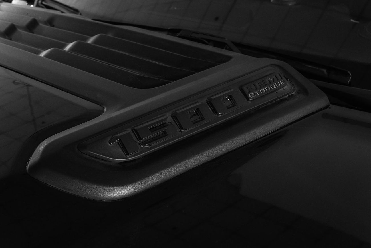 رام 1500 Rebel Crew Cab 5.7L