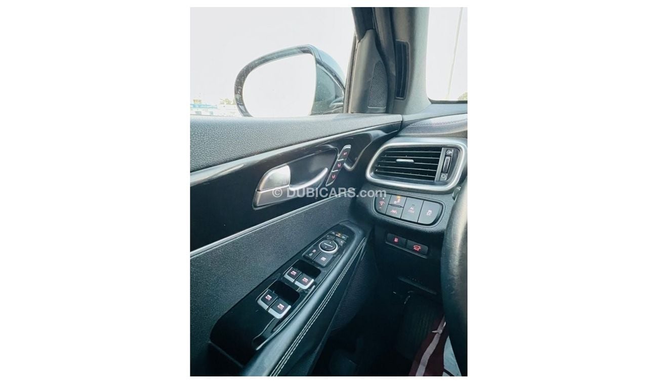 كيا سورينتو SXL 360 Camera 7 Seat panorama