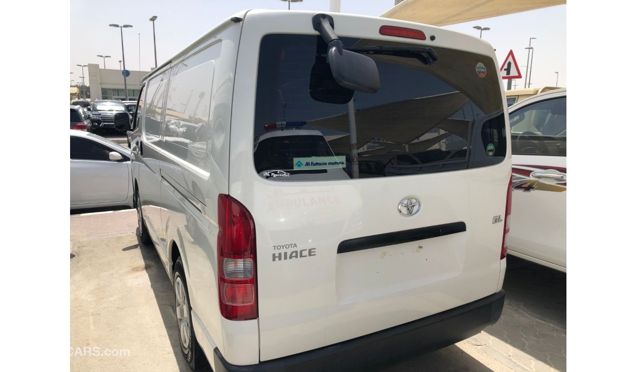 Toyota Hiace Toyota Hiace van 2017. Free of accident with low mileage. only done 25000 km