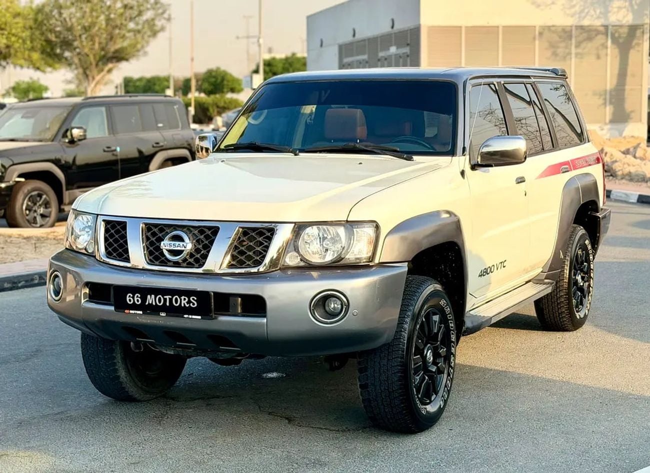 نيسان باترول سوبر سفاري Patrol Super Safari GCC Specs in Excellent Condition