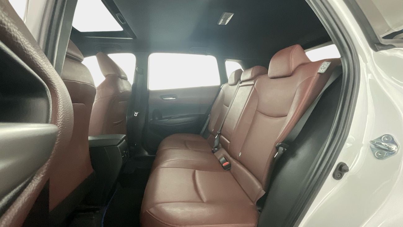 Toyota Corolla Cross GLI | upto AED 20,000 Ramadan Discount | Guaranteed Warranty | 0 Down Payment