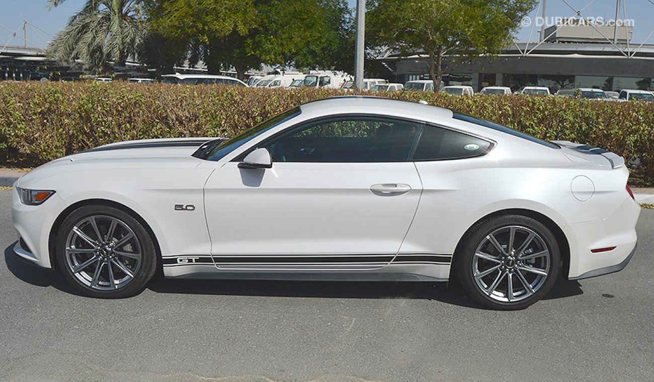 Ford Mustang GT Premium+, 5.0 V8 GCC w/ Warranty until 2020 or 100,000km + 3Yrs or  60,000km Service at Al Tayer