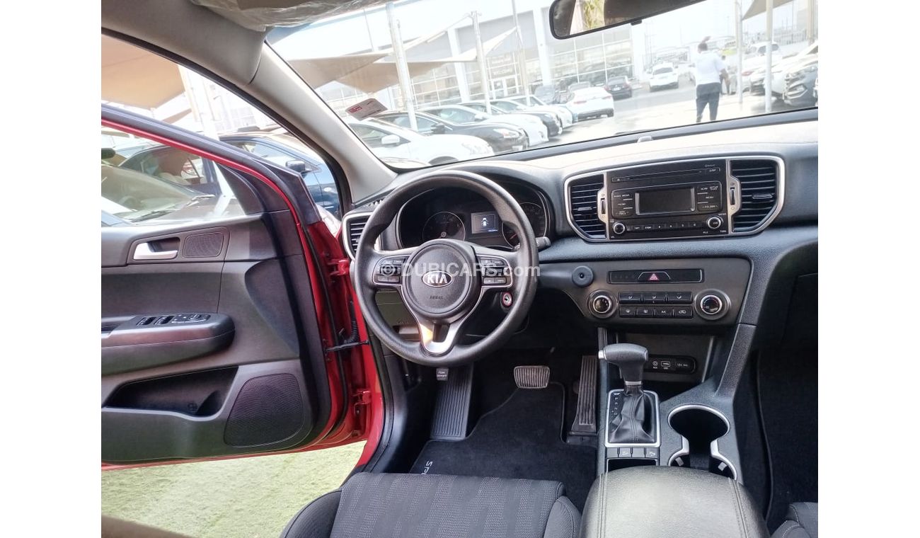 كيا سبورتيج خليجى  صبغ وكالة 1600 سى سى موديل 2018 مثبت سرعة تحكم رنجات أنوار ضباب بحالة ممتازة