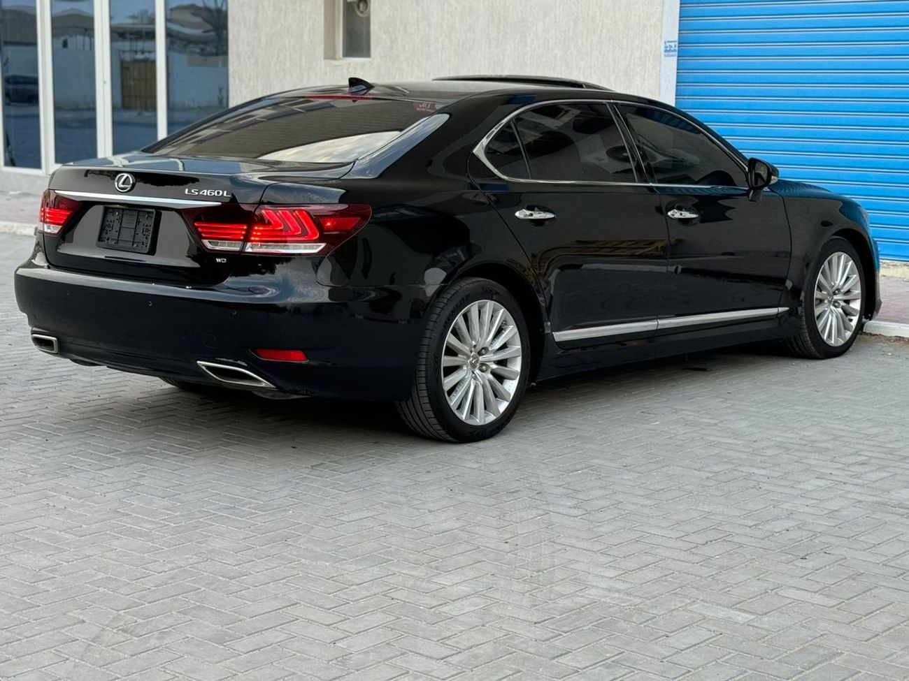 لكزس LS 460 L تيتانيوم