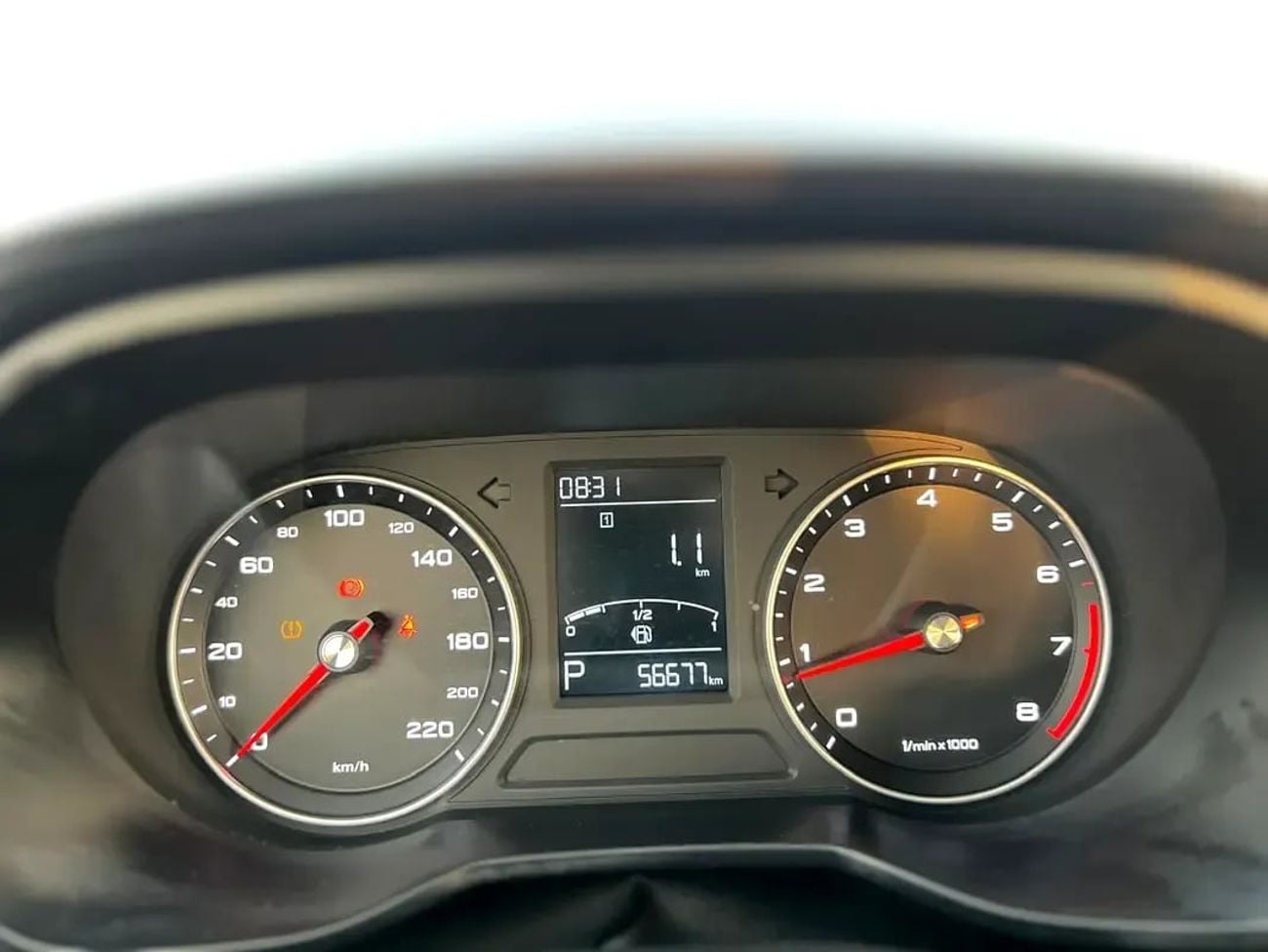 أم جي 5 LUX MG 5 2025 مواصفات خليجية