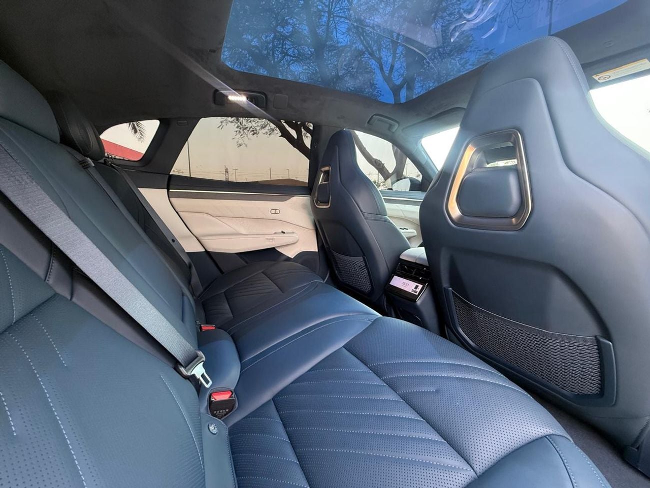 Zeekr 001 NEW ARRIVAL ZEEKR 001 2024 TOP OF RANGE UNDER WARRANTY