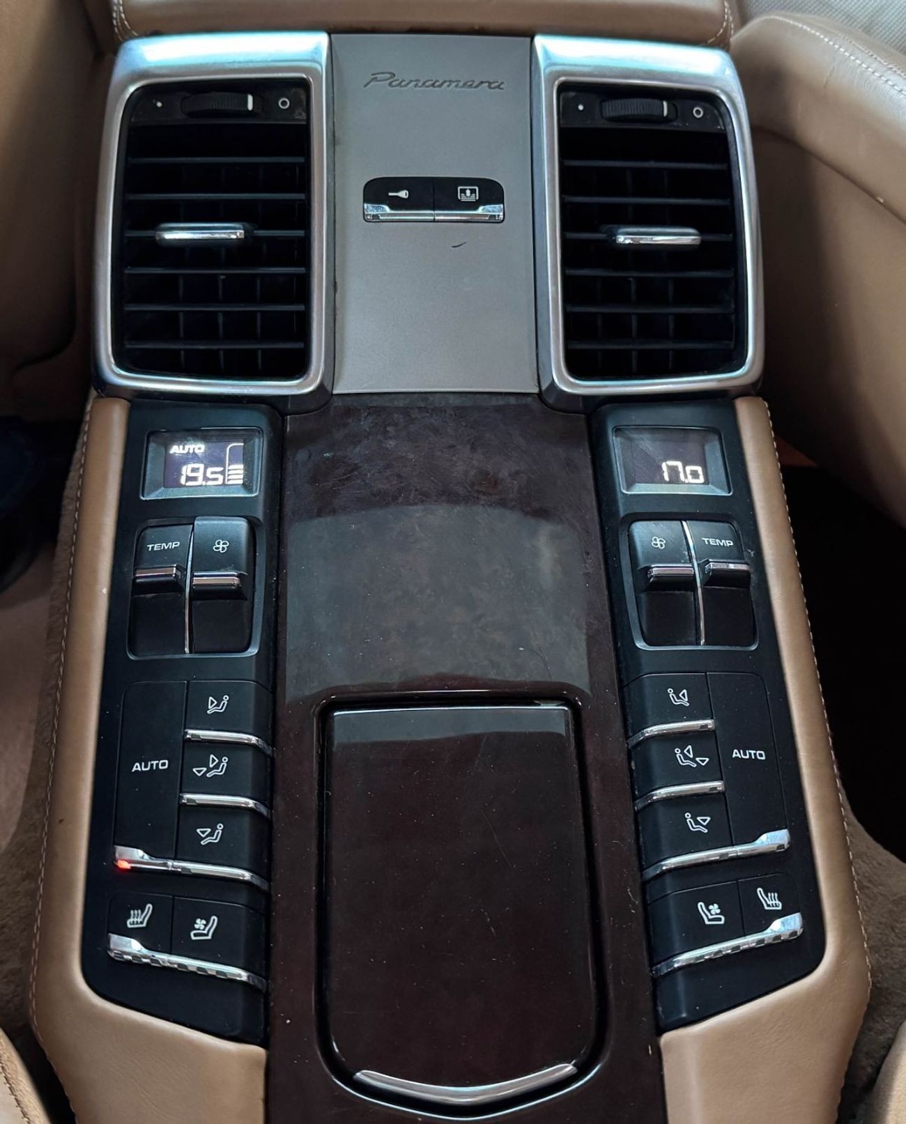 بورش باناميرا Porsche Panamera 2010 GCC without accidents in excellent condition