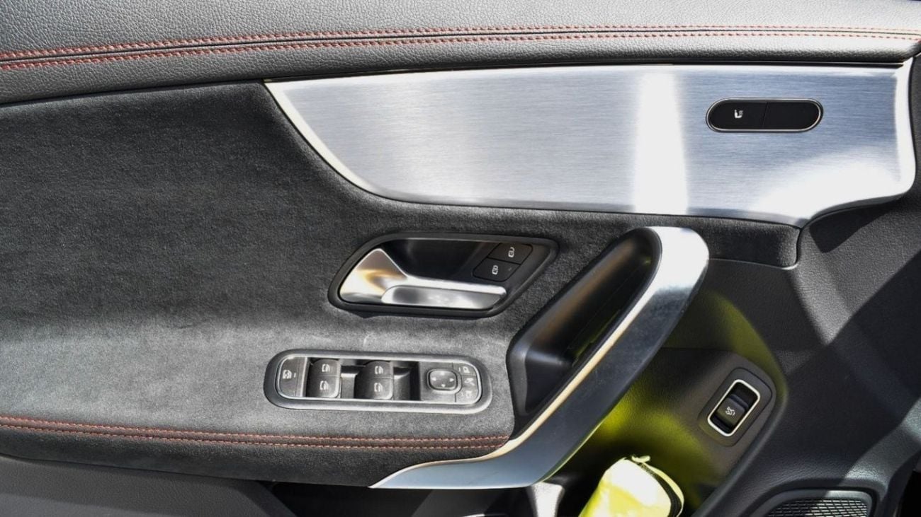 Mercedes-Benz CLA 200 MERCEDES BENZ CLA 200 AMG | 2023